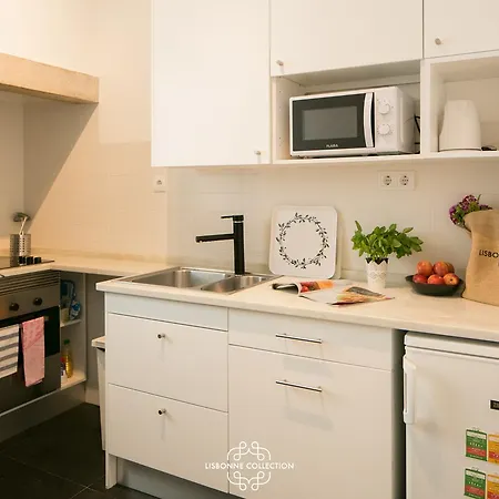 Santa Marta Pateo 64 By Lisbonne Collection * Lisboa